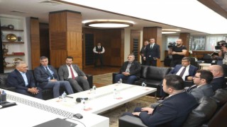 Başkan Büyükkılıç, Kayseri OSBnin yeni yönetimini ağırladı