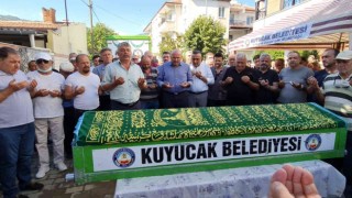 Başkan Ertürkün babası son yolculuğuna uğurlandı