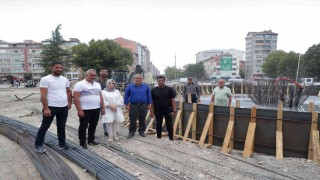 Başkan Işık, Meydan projesi Zafer Bayramına yetiştirilecek şekilde sürüyor