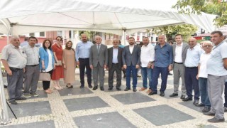 Başkan Togar vatandaşlarla bayramlaştı