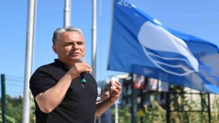 Başkan Uysal: “Bu kıyılarda çakıl taşı bile mavi bayraklı olur”