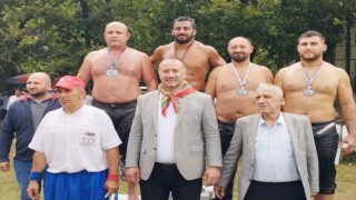 Başpehlivanlığı Üncül kazandı