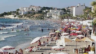 Bayram bitti ancak Kuşadasında yoğunluk devam ediyor