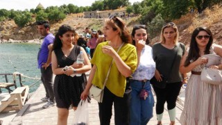 Bayramda Akdamar Adası ve ören yerlerine ziyaretçi akını yaşandı