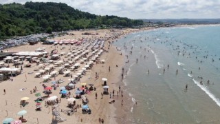 Bayramın ilk gününde Şile plajları doldu taştı