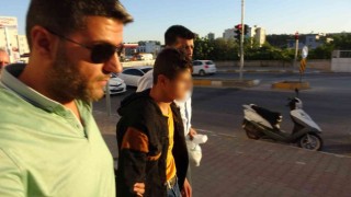 Bıçakla marketi soymak isteyen şahıs yaka paça yakalandı