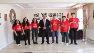 Bilge Koleji öğrencilerinin büyük başarısı gururlandırdı