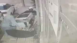 Bursada pazar arabasıyla klima motoru çaldılar