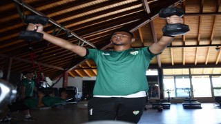 Bursaspor salonda ter attı