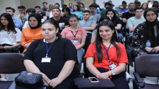 Büyükşehirde stajyerlere oryantasyon eğitimi