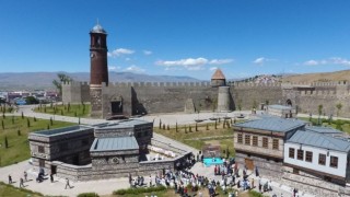Büyükşehirden yeni bir kültür yatırımı daha: Erzurum Şehir Arşivi açıldı