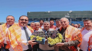 Büyükşehirin örnek projesi Tarla Günü ile kutlandı