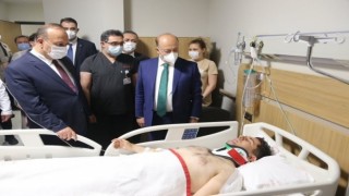 Çalışma ve Sosyal Güvenlik Bakanı Vedat Bilgin, trafik kazasında yaralanan polis memurunu ziyaret etti
