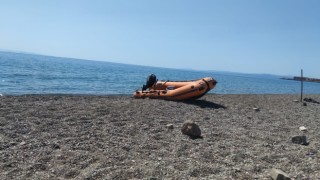 Çanakkalede lastik botla denize açılan kişi kayboldu
