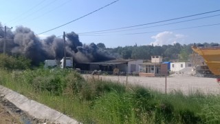Çanakkalede lastik tamircisi yangını