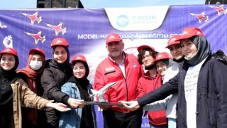 Canikten TEKNOFESTe özel hediye serisi