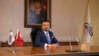 Celal Kadooğlu; “Tahıl koridoru için Türkiye stratejik öneme sahip”
