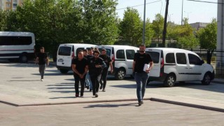 Çete kurup polis kılığına girdi, ağabeyini yaralayıp gasp etti