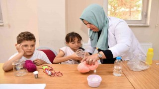 Çocuklar yaz tatilini verimli geçiriyor