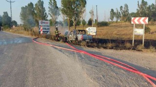 Çorluda arızalanan araç alev aldı