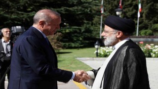 Cumhurbaşkanı Erdoğan Tahranda resmi törenle karşılandı