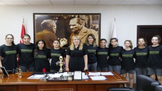 Denizliyi temsil eden sporcular Başkan Doğanla bir araya geldi