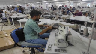 Devlet desteğiyle kurulan tekstil fabrikasında 400 kişiye iş imkanı sağlandı