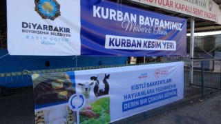 Diyarbakırda vatandaşlar kurbanlıklarını profesyonel kasaplara emanet etti