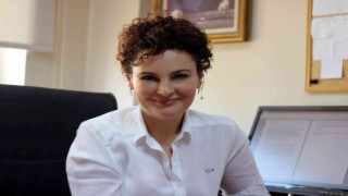 Doç. Dr. Aykut: “Kontrolsüz sosyal medya kullanımı ruhsal durumu ve çevreyle iletişimi olumsuz etkiliyor”