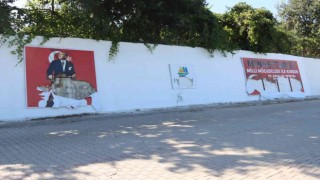Dörtyolda Milli Mücadele kahramanlarının resimleri tahrip edildi