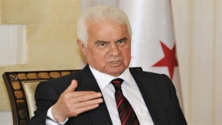 Dr. Derviş Eroğlu, karotis ameliyatına alındı