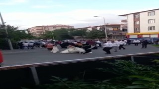 Düğünde çıkan kavgada 2 kişi bıçaklandı