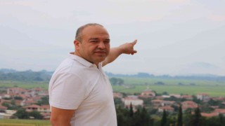 Edirne sınırına dayanan Yunanistandaki orman yangınında yoğun duman hakim oluyor