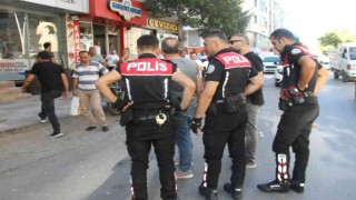 Ekmek sırası beklerken başına düşen cam parçaları ile yaralandı
