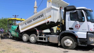 Elazığ İl Özel İdaresi ekiplerinden yol bakım ve genişletme çalışmaları