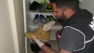 Elazığda ayakkabı içerisine zulalanmış uyuşturucu ele geçirildi: 2 gözaltı