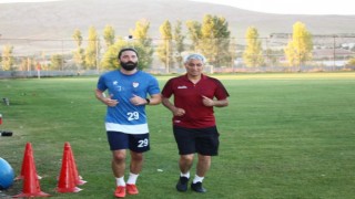 Elazığsporun 39 yaşındaki kaptanı Yiğitcan, yıllara meydan okuyor