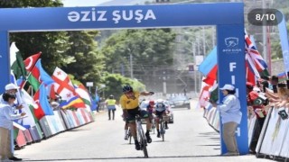 Elçin Asadov, Azerbaycanda altın madalyanın sahibi oldu