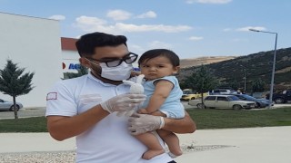 Elini akrep sokan 8 aylık Muhammed için sağlık ekipleri zamanla yarıştı