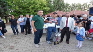 Emette oğlaklar podyuma çıktı
