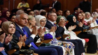 Emine Erdoğan, Filistin Gençlik Orkestrası ve CSO sanatçılarının “Barış Konseri”ni izledi