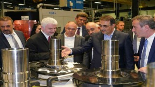 Enerji ve Tabii Kaynaklar Bakanı Fatih Dönmez TEIyi ziyaret etti