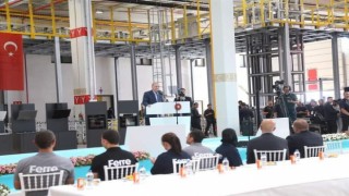 Erdoğan: “2022 Temmuz ayından itibaren uygulanacak asgari ücreti 5 bin 500 olarak belirledik. Yılbaşında bu tabloyu yeniden değerlendireceğiz”