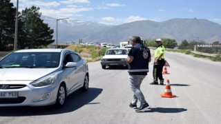 Erzincan polisi 6 ayda, aranan 571 kişiyi yakaladı