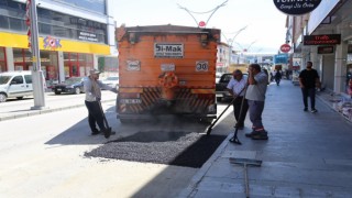 Erzincanda asfalt onarım, bakım ve yama çalışmaları sürüyor
