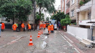 Esenyurtta selin bastığı yerlerde tahliye ve temizlik çalışmaları sürüyor