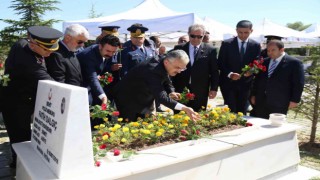 Eskişehirli 15 Temmuz şehidi kabri başında anıldı