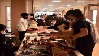ESOGÜ Hastanesinde Uğraş Tedavisi El Sanatları Sergisi açıldı