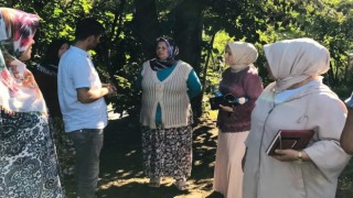 Evi yanan aileye kadınlar sahip çıktı
