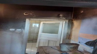 Evi yanan aileye yardım eli